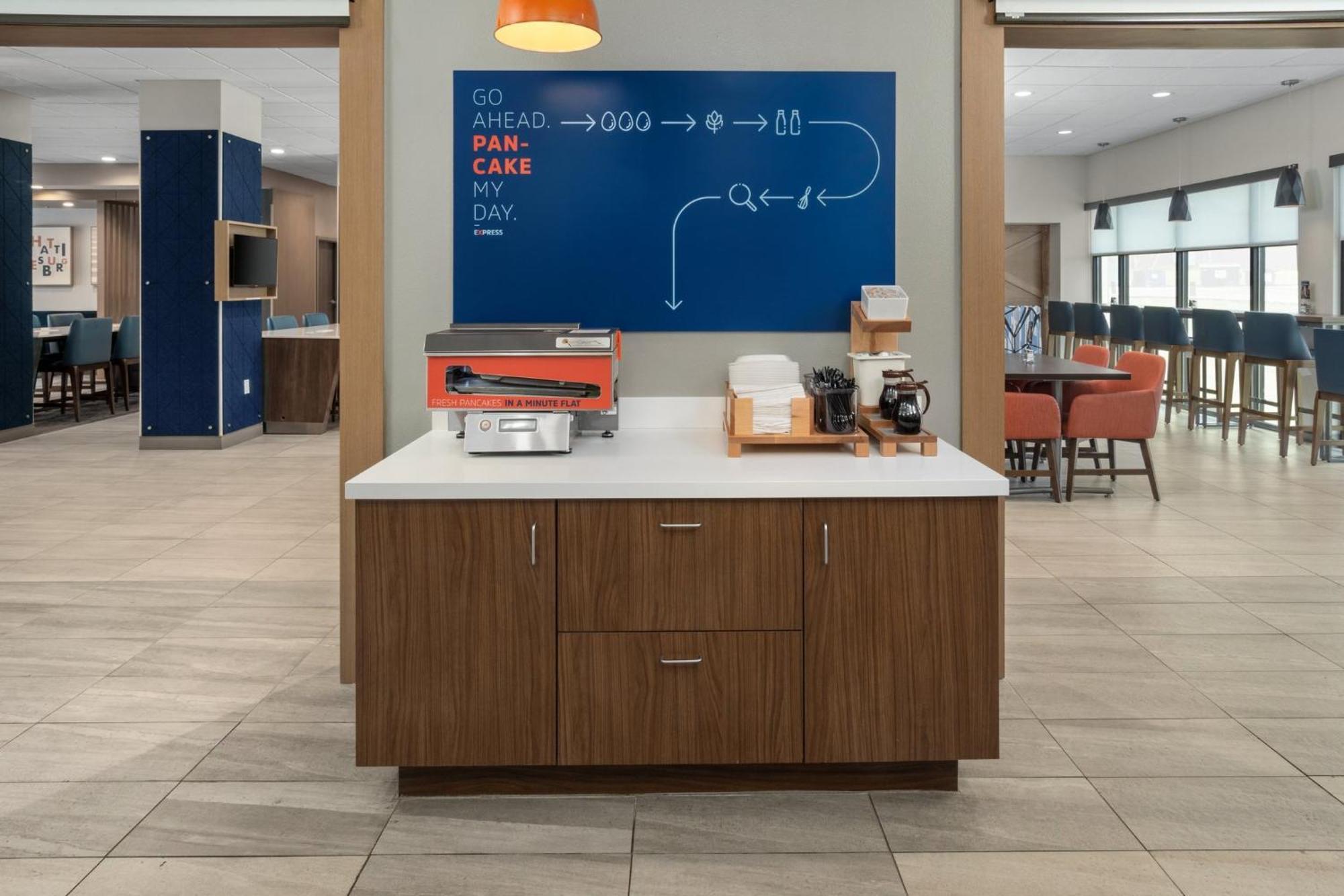 Holiday Inn Express - Hattiesburg West - Univ Area エクステリア 写真